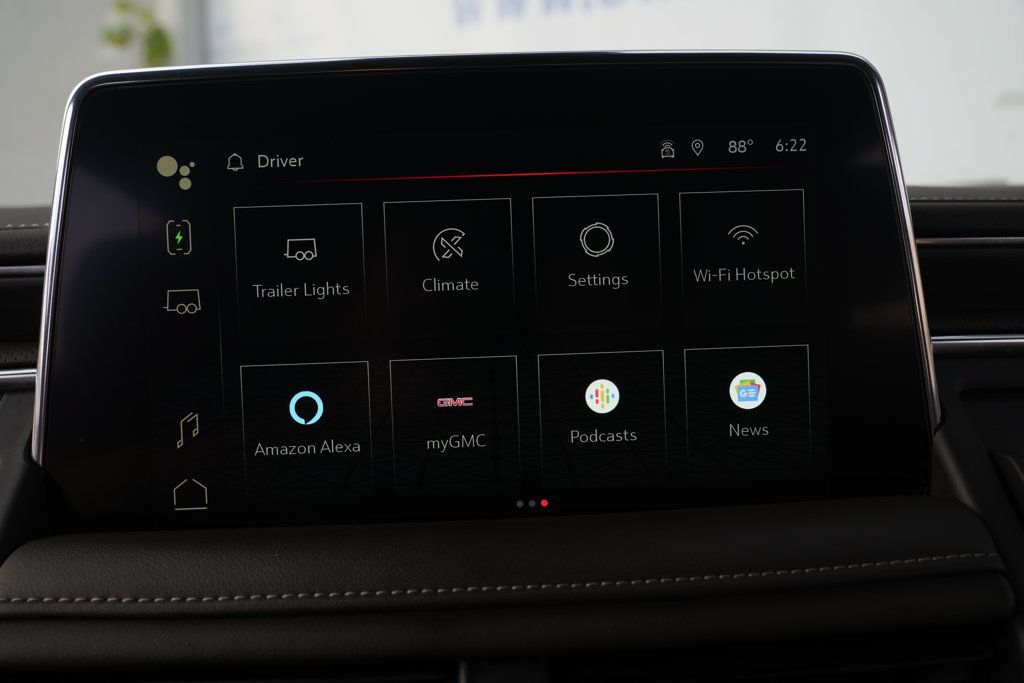 Used 2024 GMC Yukon SLT RWD image 57