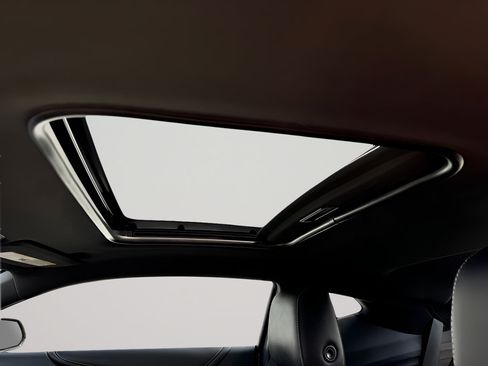 Used 2020 Chevrolet Camaro SS RWD image 21