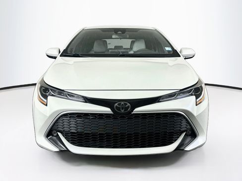 Used 2019 Toyota Corolla XSE FWD image 2