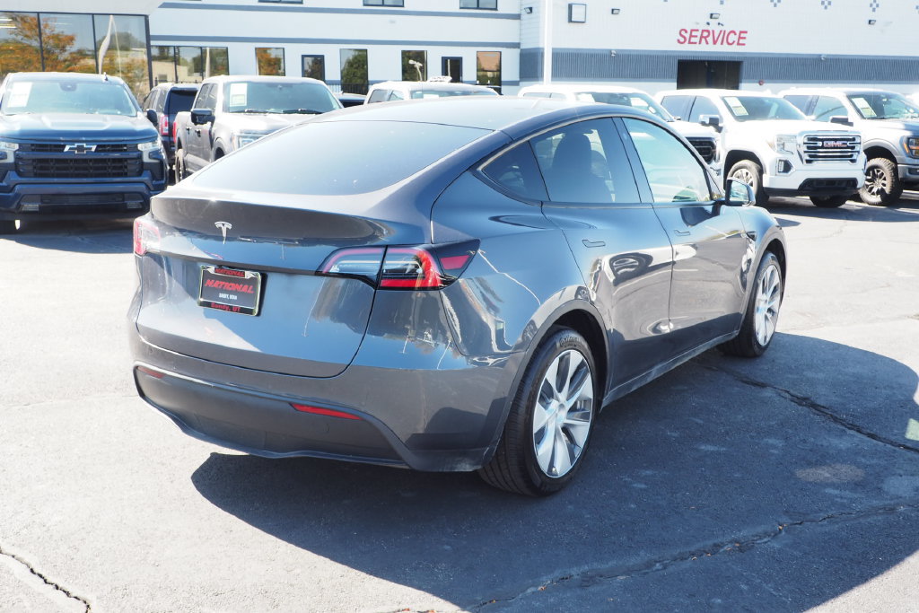 Used 2021 Tesla Model Y Long Range AWD/4WD image 5