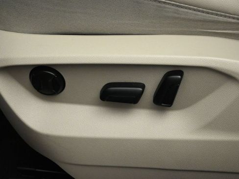 Used 2022 Volkswagen Atlas SE FWD image 9
