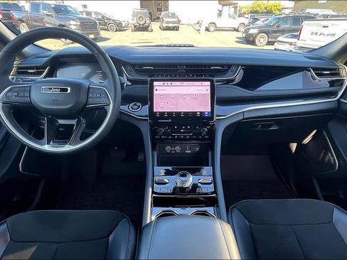 Used 2022 Jeep Grand Cherokee Trailhawk w/ Advanced Protech Group II image 13