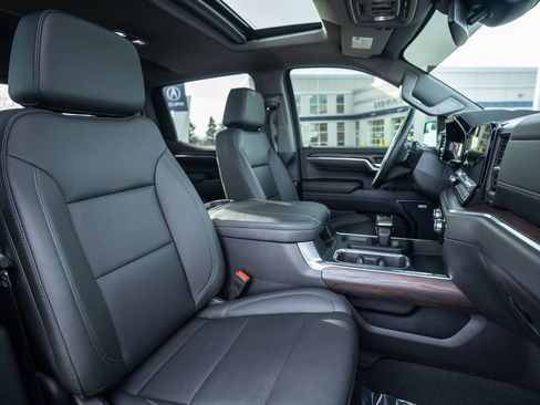 Used 2024 GMC Sierra 1500 SLT image 19