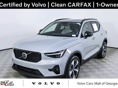 Certified 2026 Volvo XC40 B5 Plus AWD/4WD image 1
