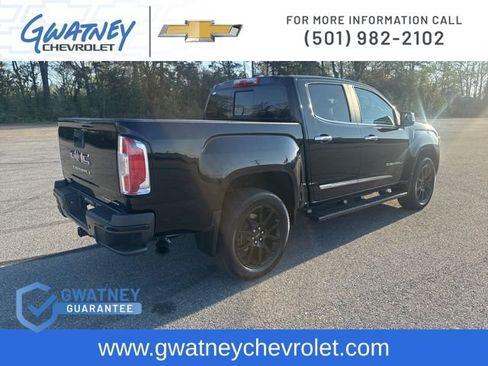 Used 2022 GMC Canyon Denali w/ Denali Black Edition Package image 5