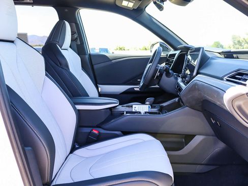 New 2026 Lexus TX 500h AWD image 18