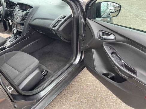 Used 2016 Ford Focus SE image 13