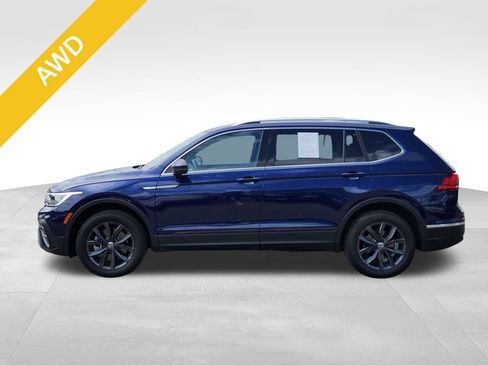 Used 2022 Volkswagen Tiguan SE w/ Panoramic Sunroof Package AWD/4WD image 2