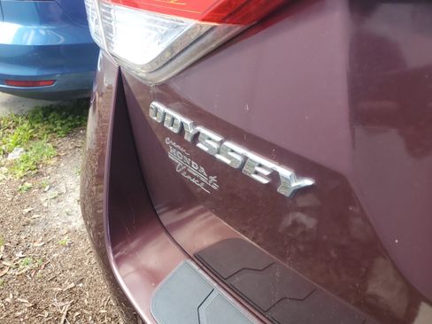 Used 2014 Honda Odyssey LX image 7