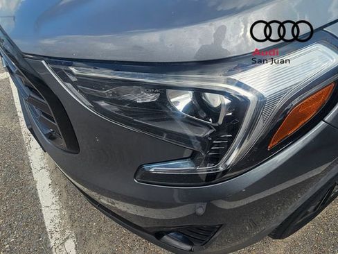 Used 2021 GMC Terrain SLT w/ Infotainment Package II FWD image 4