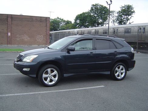 Used 2004 Lexus RX 330 AWD image 2