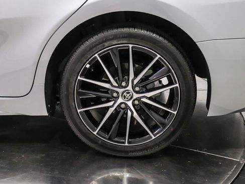 Used 2022 Toyota Camry SE w/ Carpet Mat Package (TMS) FWD image 10