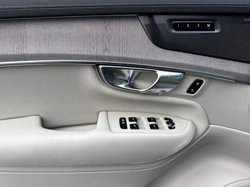 New 2026 Volvo XC90 B6 Ultra w/ Protection Package image 10