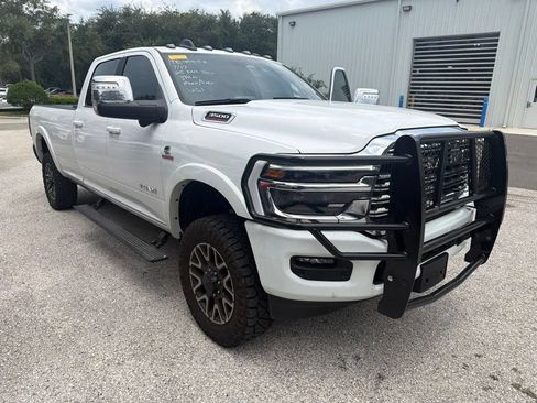 Used 2025 RAM 3500 Longhorn AWD/4WD image 2