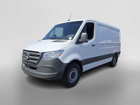 New 2025 Mercedes-Benz Sprinter 2500 image 9