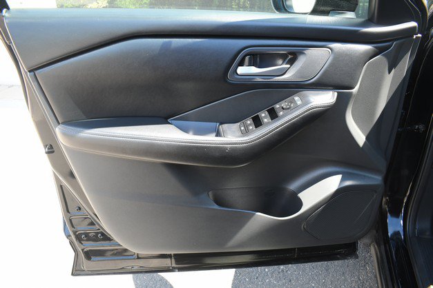 Used 2026 Nissan Rogue SV AWD/4WD image 13