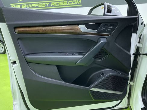 Used 2018 Audi Q5 2.0T Premium Plus w/ Premium Plus Package image 16