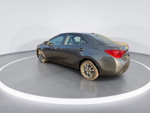 Used 2019 Toyota Corolla XLE image 6