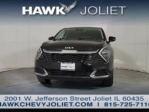 Used 2023 Kia Sportage EX image 3