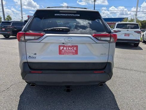 Used 2024 Toyota RAV4 XLE Premium FWD image 5