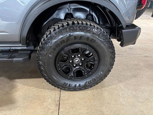 Used 2022 Ford Bronco Wildtrak image 27