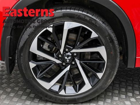 Used 2024 Mitsubishi Outlander SEL image 32