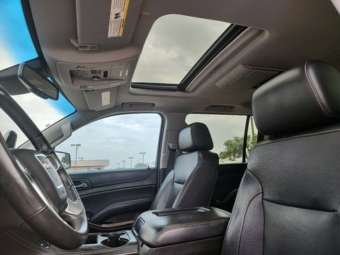 Used 2018 GMC Yukon XL SLT AWD/4WD image 15