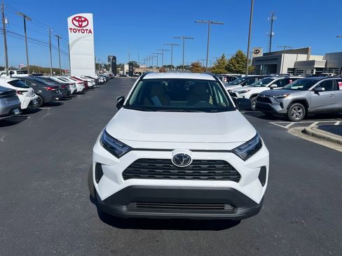 New 2025 Toyota RAV4 LE image 8