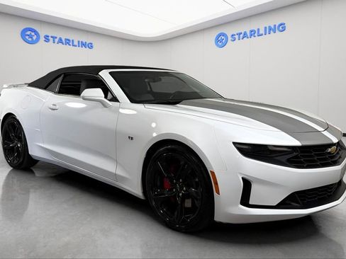 Used 2021 Chevrolet Camaro LT w/ Technology Package RWD image 20