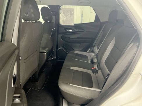 Used 2023 Chevrolet TrailBlazer LT FWD image 22