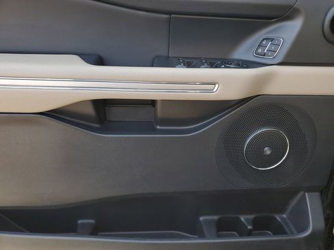 Used 2024 Ford Expedition Max Limited image 11