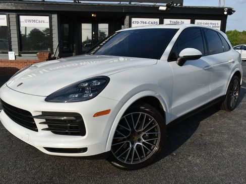 Used 2019 Porsche Cayenne AWD/4WD image 2