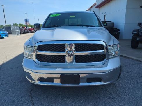 Used 2015 RAM 1500 Classic SLT AWD/4WD image 4