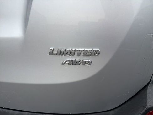 Used 2015 Toyota RAV4 Limited w/ Technology Package image 8