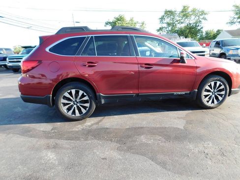 Used 2017 Subaru Outback 2.5i Limited AWD/4WD image 38