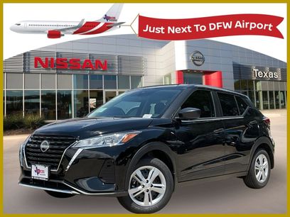 New 2025 Nissan Kicks Play S