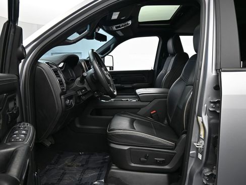 Used 2024 RAM 3500 Limited image 11