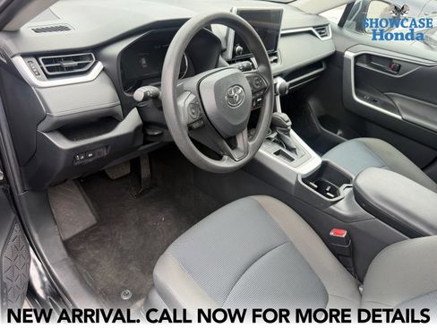 Used 2024 Toyota RAV4 LE FWD image 8