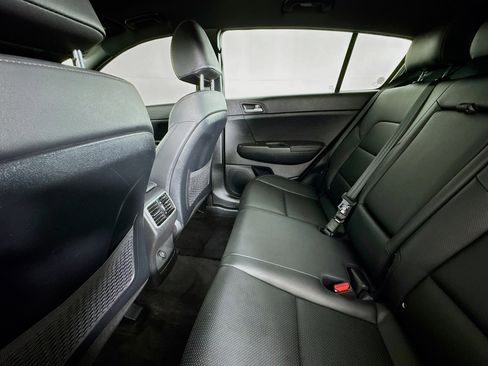 Used 2022 Kia Sportage Nightfall Edition image 23