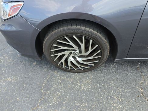 Used 2020 Acura TLX w/ Technology Package image 10