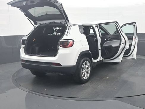 Used 2024 Jeep Compass Sport AWD/4WD image 40