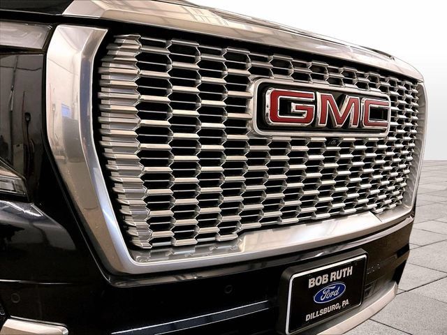Used 2021 GMC Yukon Denali w/ Denali Ultimate Package AWD/4WD image 30