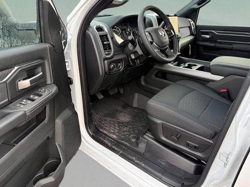 New 2026 RAM 3500 Big Horn AWD/4WD image 13