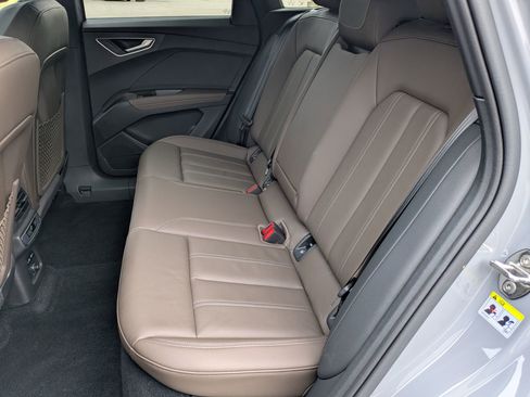 Used 2023 Audi Q4 e-tron Premium w/ Convenience Package image 23