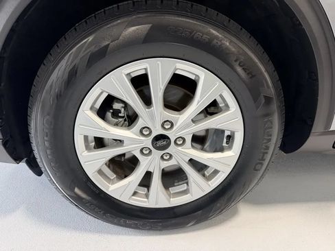 Used 2024 Ford Escape Active AWD/4WD image 40