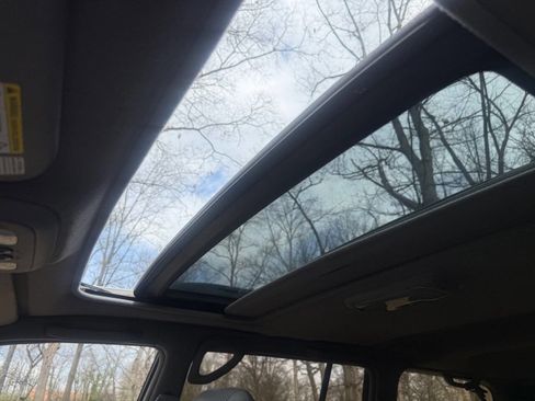 Used 2002 Toyota Land Cruiser image 90