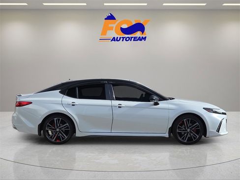 Used 2025 Toyota Camry XSE image 5