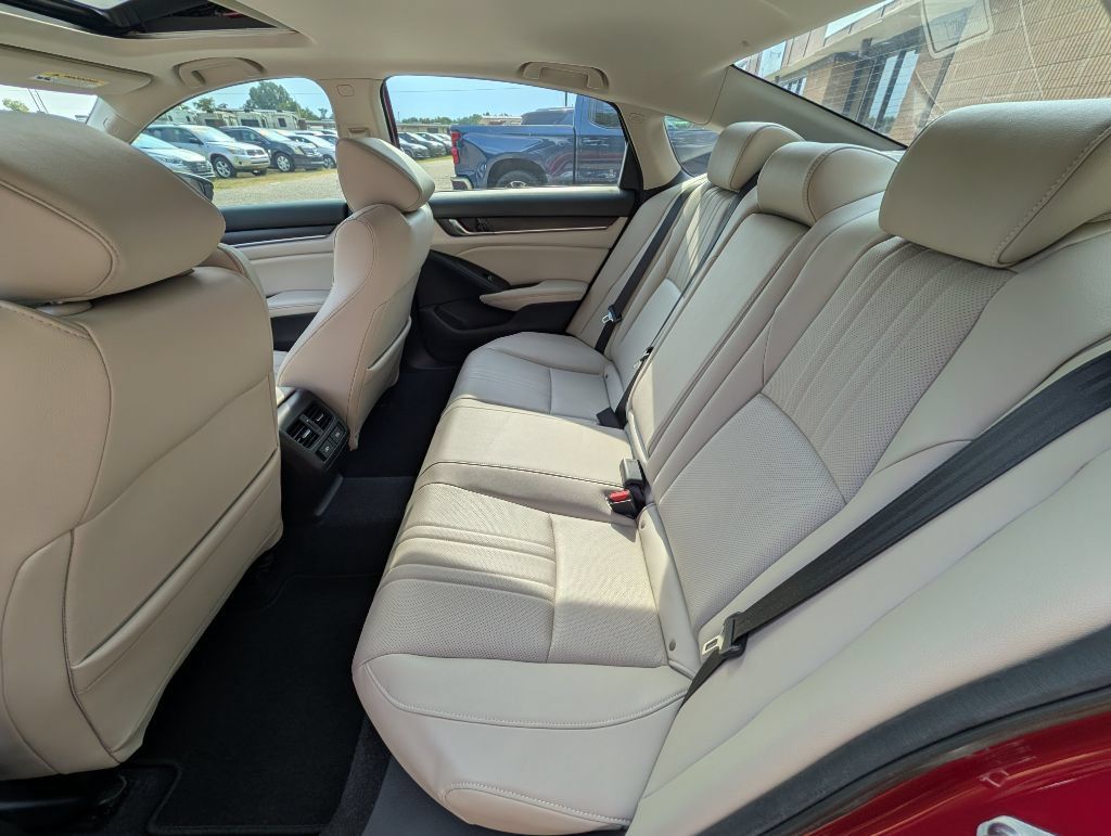 Used 2021 Honda Accord EX-L image 9