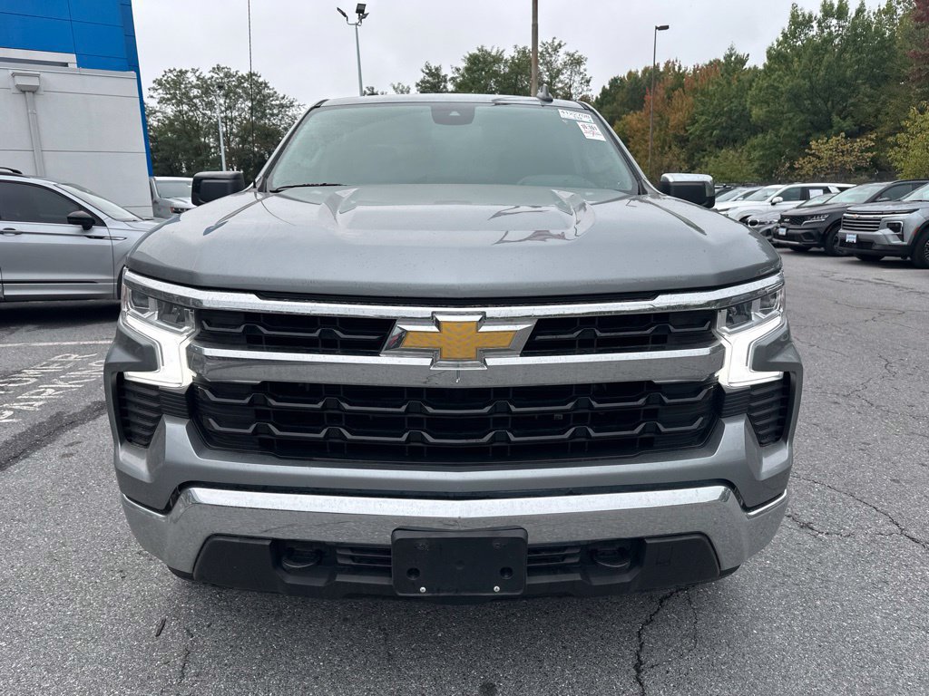 Used 2024 Chevrolet Silverado 1500 LT AWD/4WD image 2