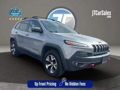 Used 2017 Jeep Cherokee Trailhawk w/ Comfort/Convenience Group